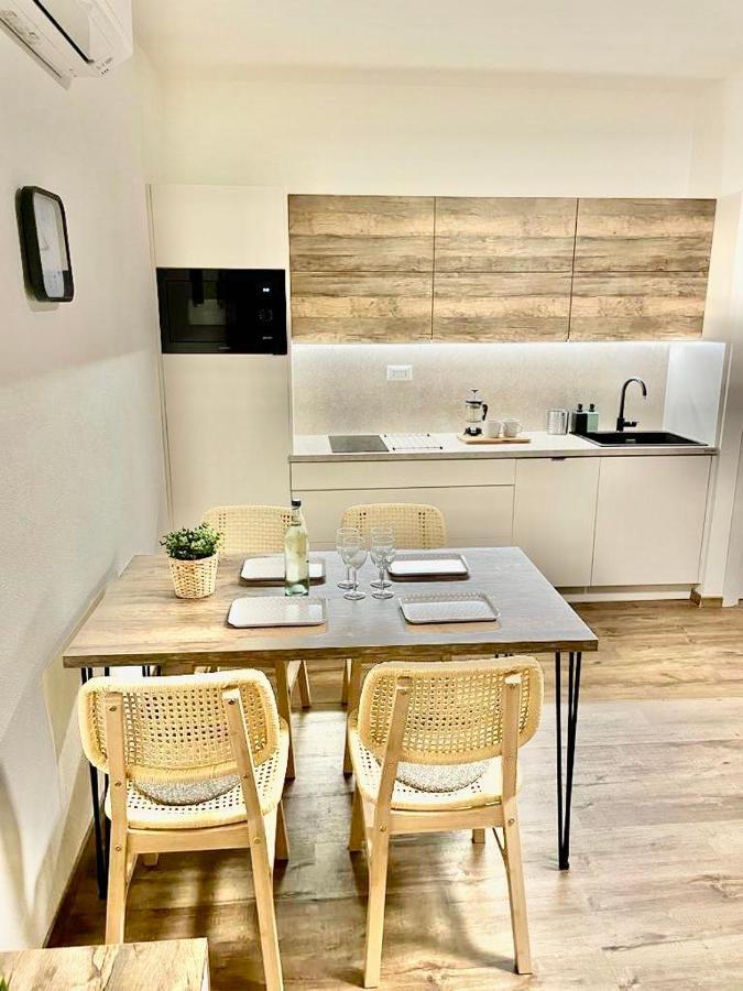 Sardegna Appartamenti, Via Sedini Trinità d'Agultu Eksteriør billede