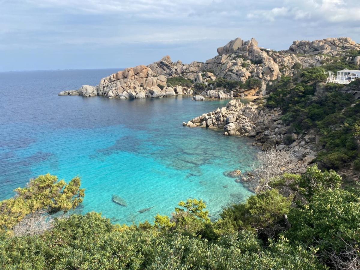 Sardegna Appartamenti, Via Sedini Trinità d'Agultu Eksteriør billede